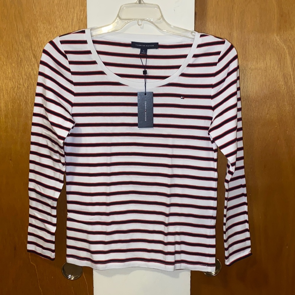 ❤️🤍🖤NWT Tommy Hilfiger Striped Shirt